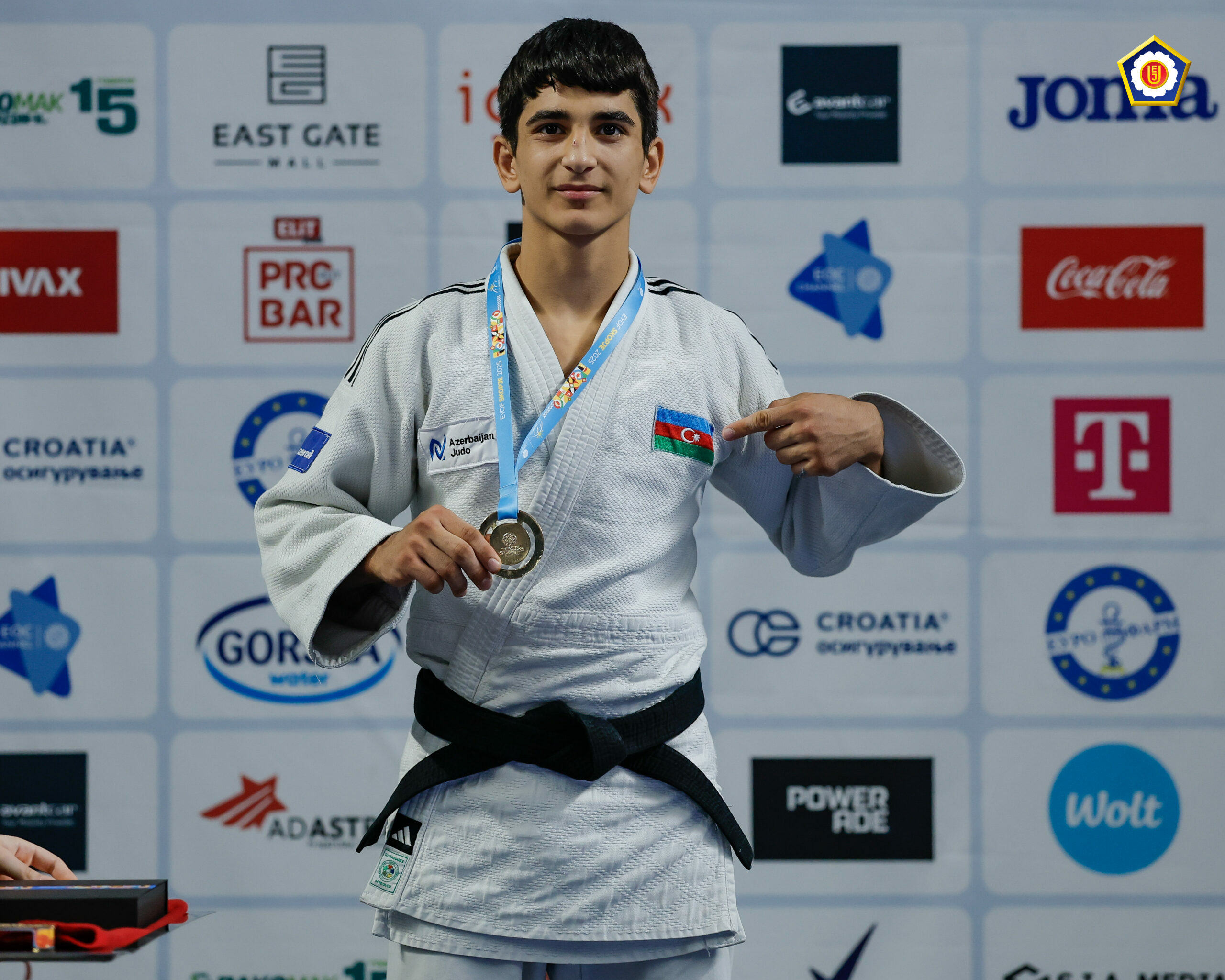 Rza Xəlilli: "Bu mükafat qazandığım medallar arasında ən dəyərlisidir"